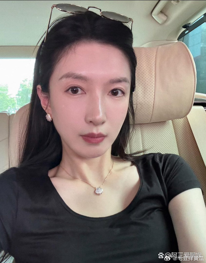 江疏影纯素颜自拍照，这脸蛋美的毫无瑕疵！