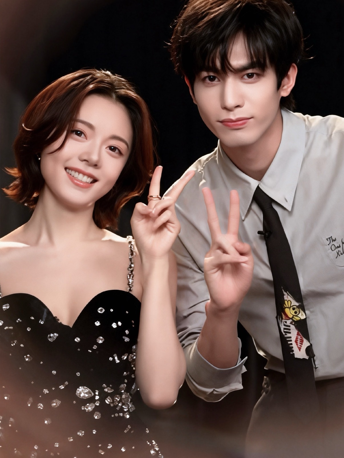 李佳琦演我嗑龙麦宋威龙你看麦麦的眼神根本不清白，李佳琦演我直接现场嗑龙麦，豹豹猫