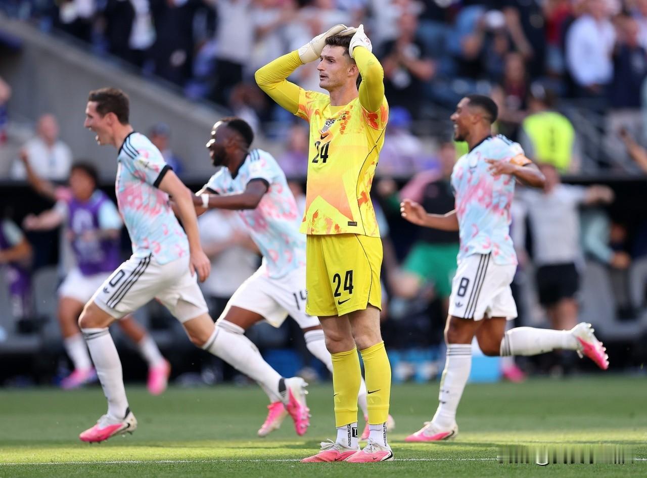 比利时🇧🇪4-1美国🇺🇸，强势晋级8强，不得不说的三个可笑事实：1、