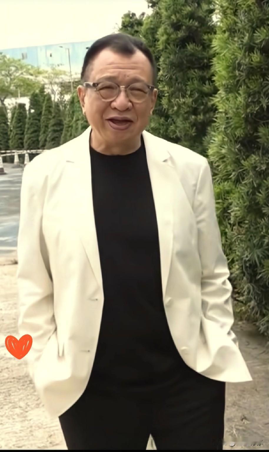 听到有人说，许绍雄是鲁迅的侄子！我特意去查了下，才发现，原来许绍雄在采访中，