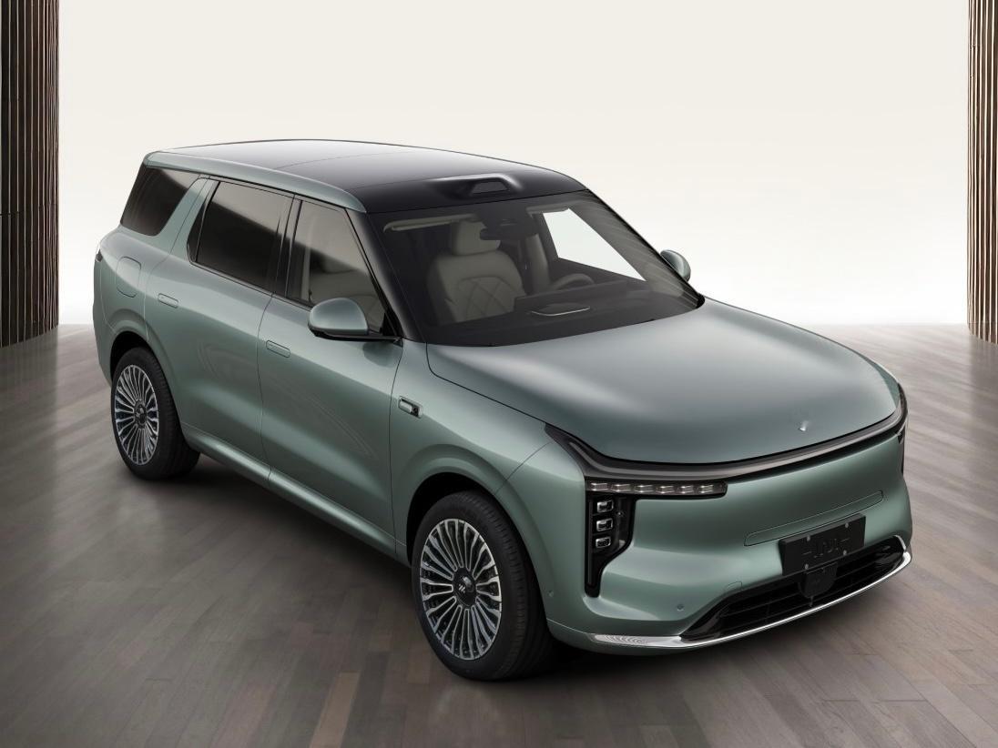 智己LS8这车我之前还真不知道体量和理想L8、问界M7差不多，车身尺寸50