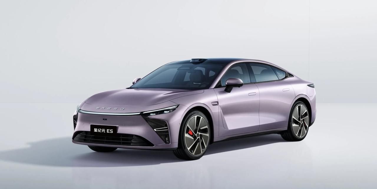 不得不说比奇瑞真的把消费者研究透了！要舒适——奇瑞瑞虎8要性价比——2025