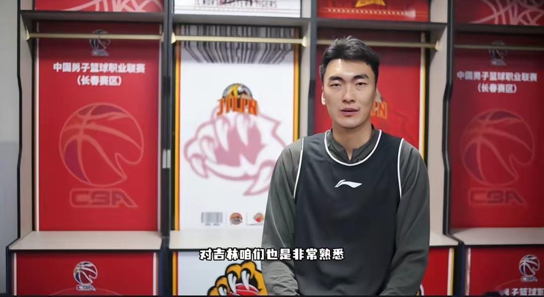 辽宁男篮管理层真不知道咋想的送走郭艾伦，我能接受，毕竟艾伦老受伤