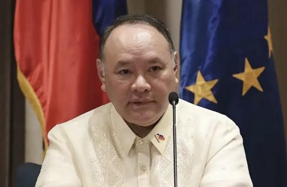 菲防长急眼怒斥中国“敲诈勒索”，百余名菲律宾人为何被执法？中方这步棋让马尼拉更难