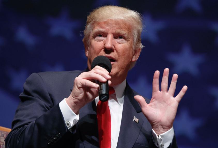 毫无诚信！特朗普如果接着骗下去，中方直接臭脸不理！特朗普的这套打法，