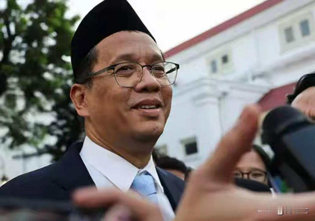 有样学样伊朗人在霍尔木兹海峡收过航费，第一笔钱已经到账。印尼眼红别人有肉吃，动