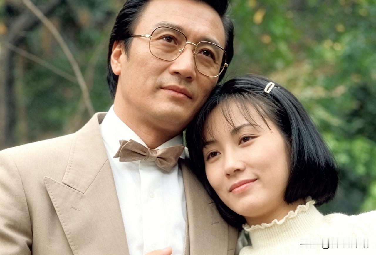 少年家道中落，十几岁闯演艺圈翻身！“四哥”谢贤一生风流，很难得的是：他的几段