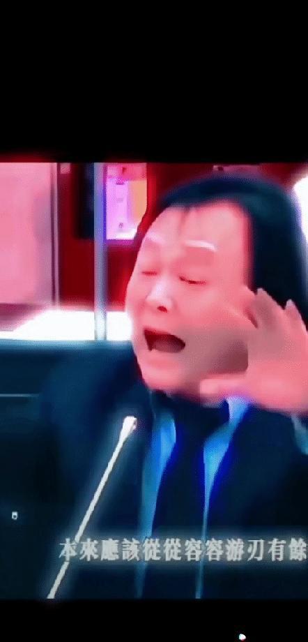 中超最后一场刚踢完,亚冠就得上场,这哪是踢球,简直是赶场子。足协急了,把四队收