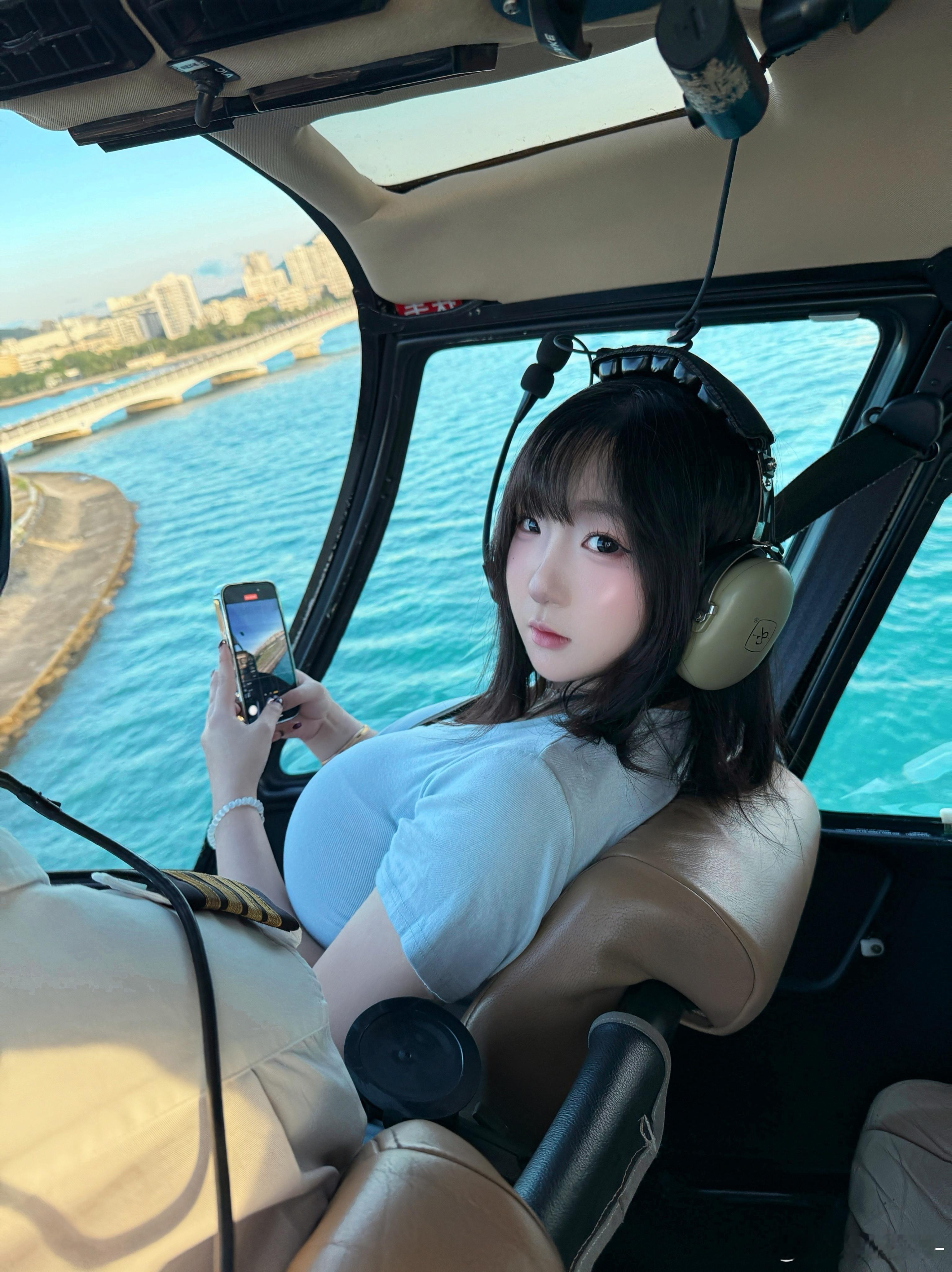 🚁​​​
