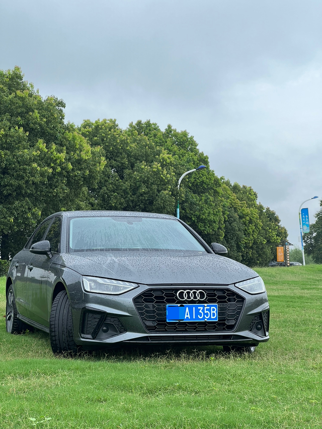 21年40豪华➕25年330i双车主1.先说大家最关心的车价：21年12月4