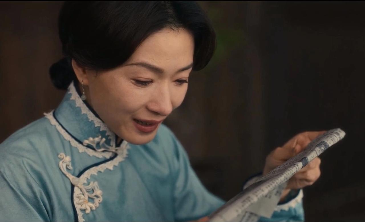 《八千里路云和月》里面万茜饰演的张太太——玉娇，明明都是孕晚期快生了，还折腾着去