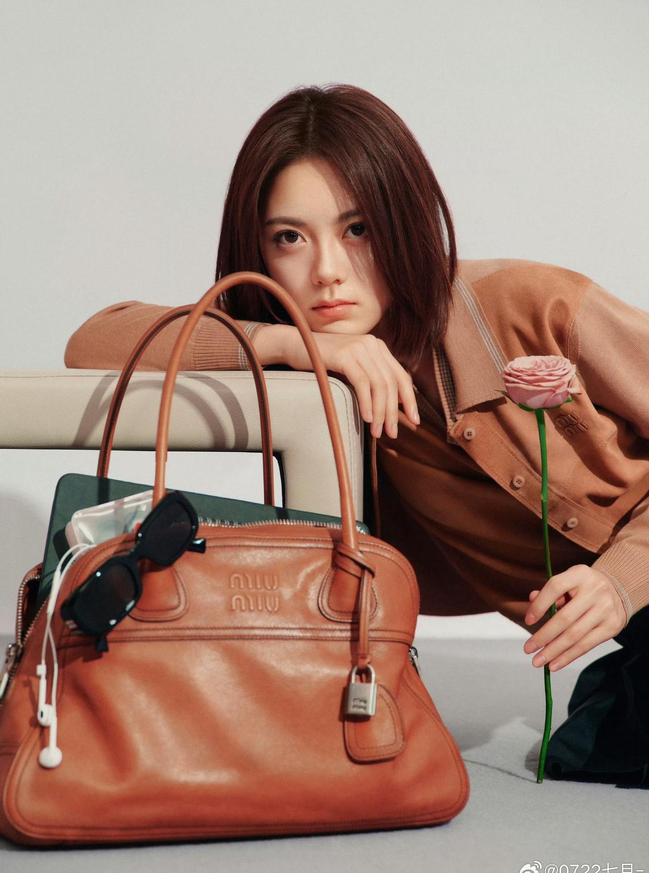 遇见麦麦就像兔子的世界下起了胡萝卜雨@赵今麦angel