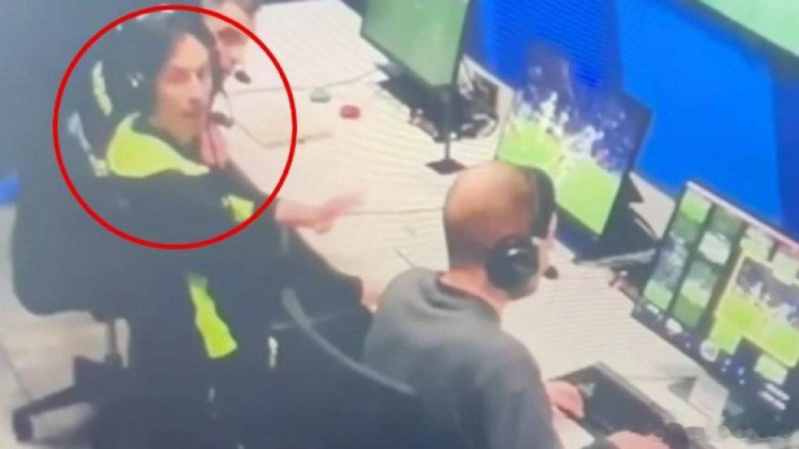 日报：近几个月来，VAR助理丹尼埃莱·帕特纳（图中所示）被检察官传唤作证。有一次