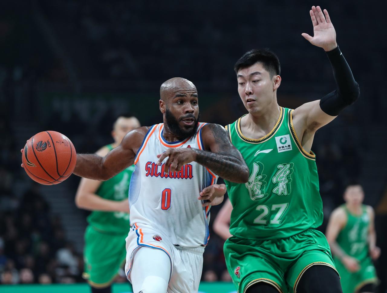 吉林与辽宁这支球队达成了一项新的租借合约，当这份合同正式落地之后，先不说吉林队的