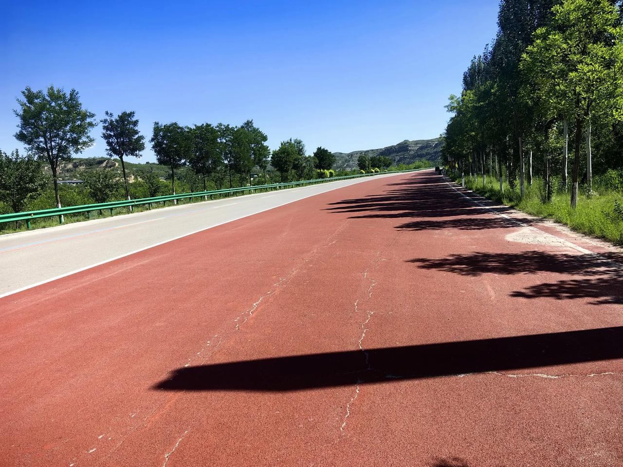 黄河边的这条网红路，如果没有走过，绝对遗憾。这次避暑旅游陕北，从陕西佳县到府谷