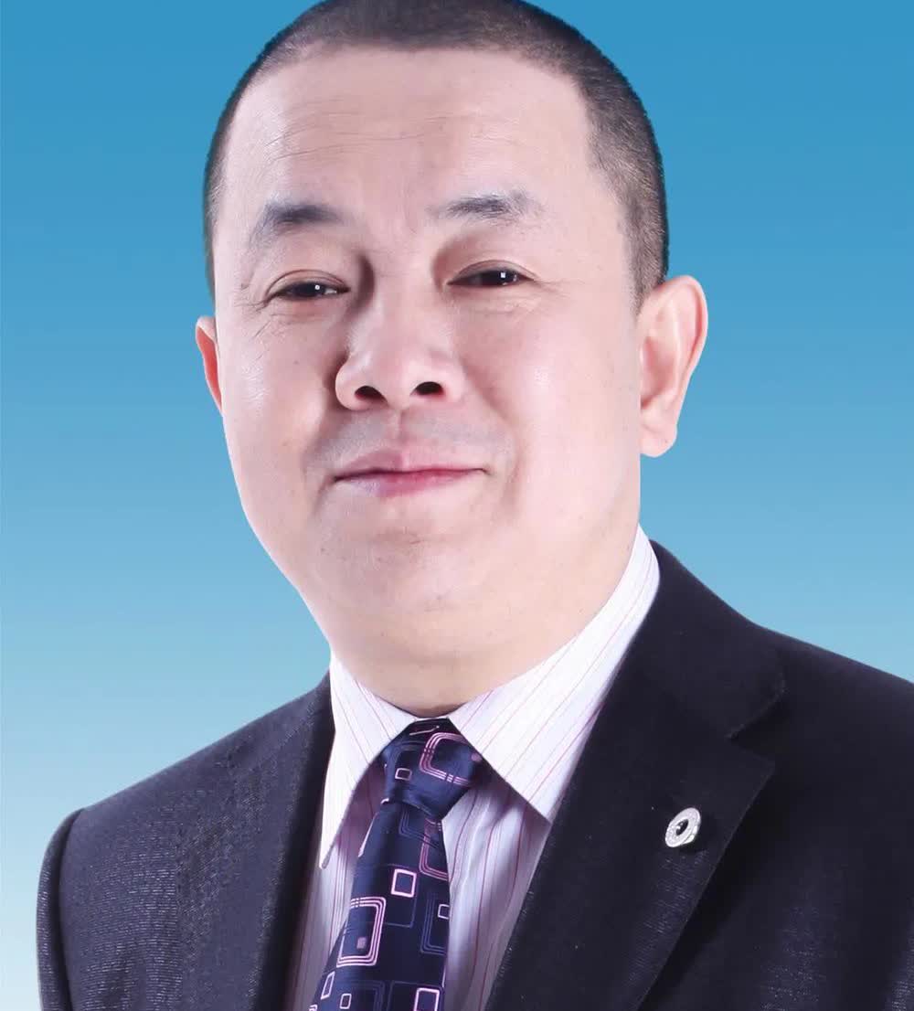 菲律宾最近这事儿让人惊掉下巴。前杜特尔特顾问迈克尔·杨的中国兄长杨建新，也叫托尼