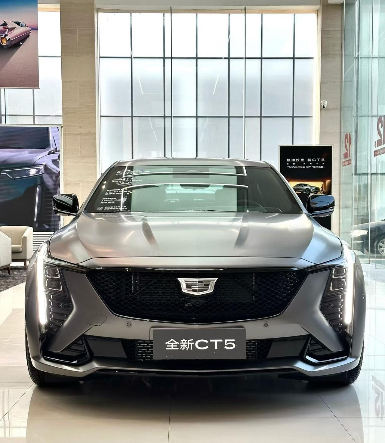 很多网友会问，凯迪拉克CT5和宝马3到底选哪一个年前宝马325报价大