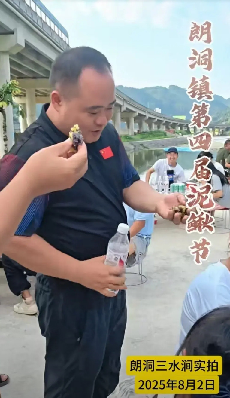 说实话，很多县城的居民可能一生也没亲自见到过县委书记的真人，只是在电视上可能一睹