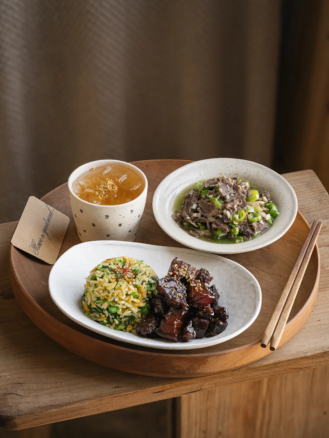 红烧肉配菜饭的救赎感🥢