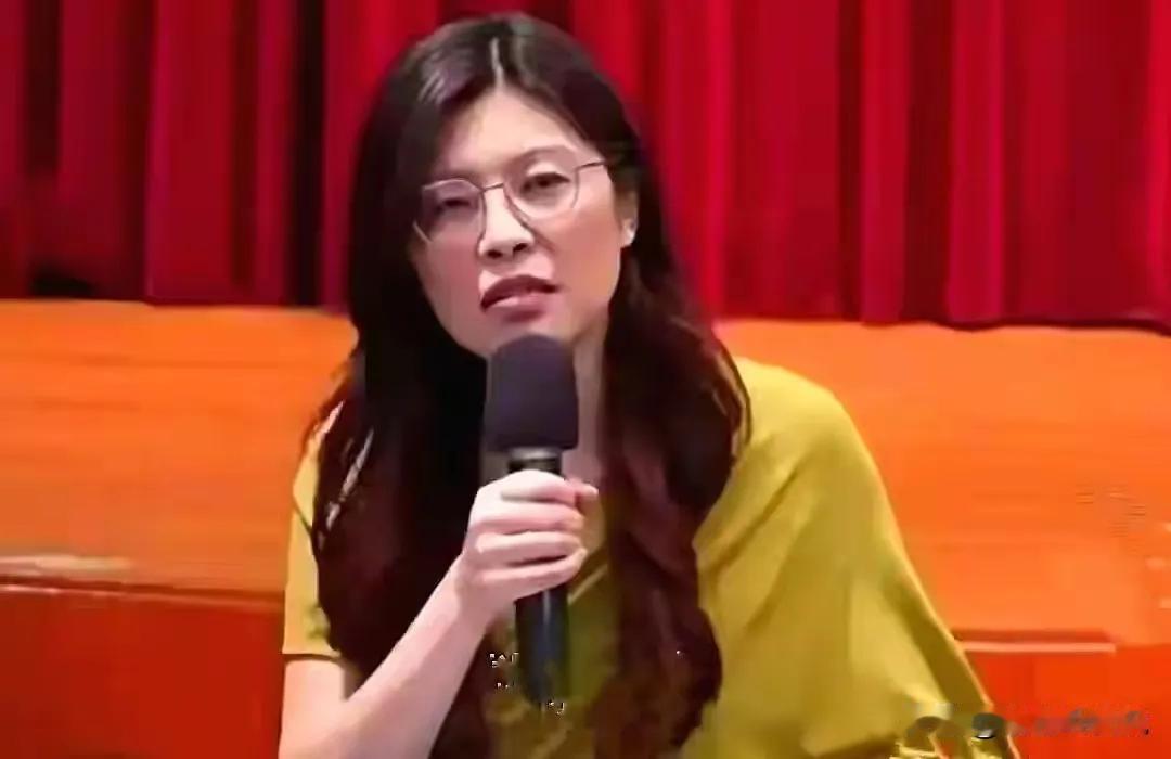 为何民进党怕她?郑丽文底细曝光,统一功臣在望!郑丽文爆出惊人内幕!作为郑成