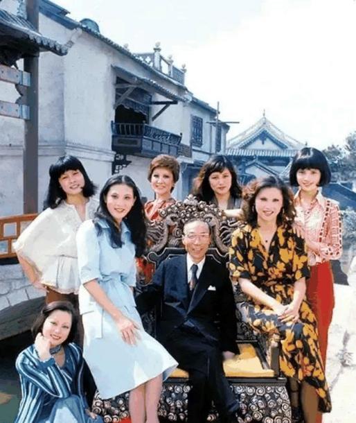 他每年向国内捐款1亿港币，临终时200多亿财产却无人继承！这笔天文数字的遗产最终