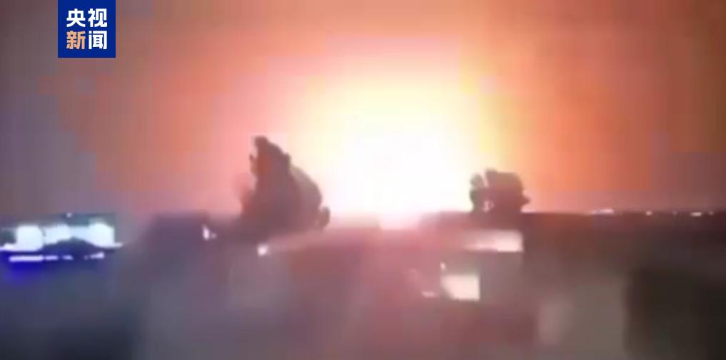 快报！快报！巴林谢赫艾萨美军基地的指挥大楼已被摧毁。总台记者3月3日获悉，伊朗