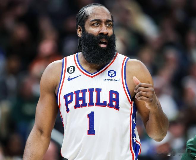 哈登现在热度很高，现在好多球队都在打听老将登哥的情况，森林狼就是其中之一，他们