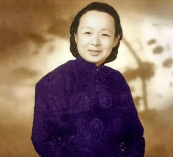 1949年6月，刚刚接管上海的陈毅市长收到了一封特殊的求助信，写