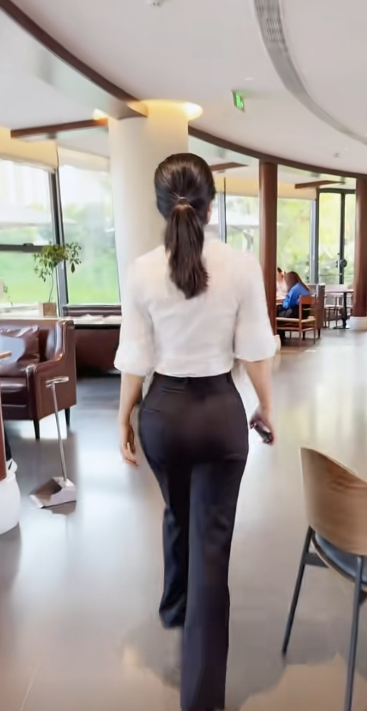 与其在意别人的背弃和不善，不如经营自己尊严和美好