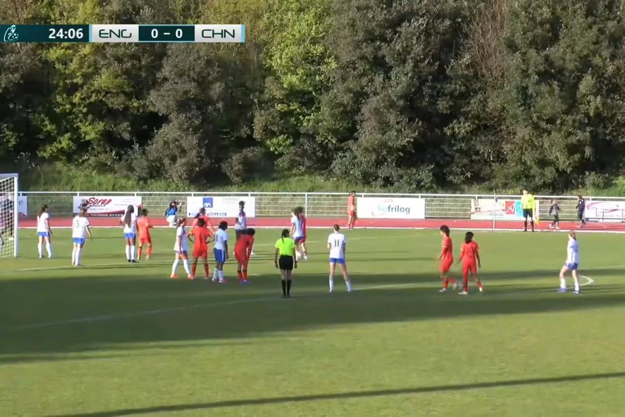 蒙太古杯中国U16女足上半场0比0英格兰U16女足，今天比赛双方是首次交手，比赛