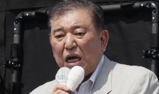 日本突然对中国动手，前所未有抹黑中国，石破茂打响了第一枪。日本共同社4日证