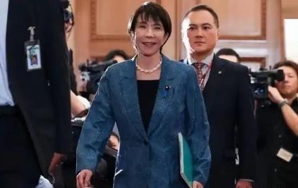 美国还是抛出了绝招：想让日本成为第二个乌克兰。中日的历史仇怨，很容易被点燃。以日