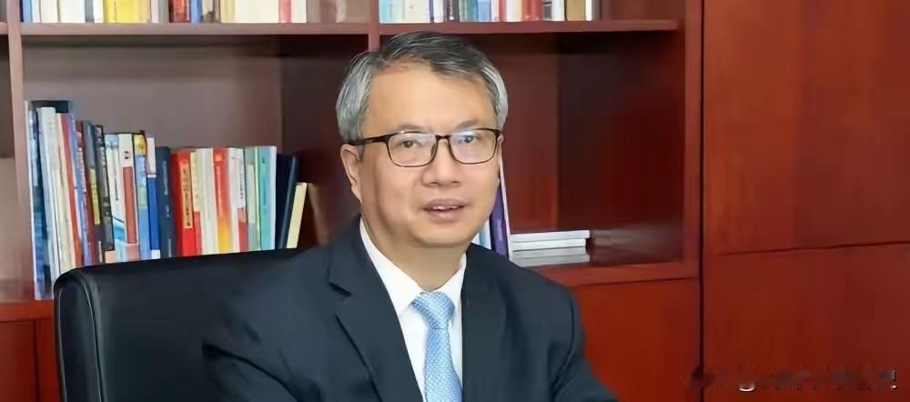 罗琦被免3天了，但有一个细节，全网都没人说清楚。他是2月4日被罢免人大代表资