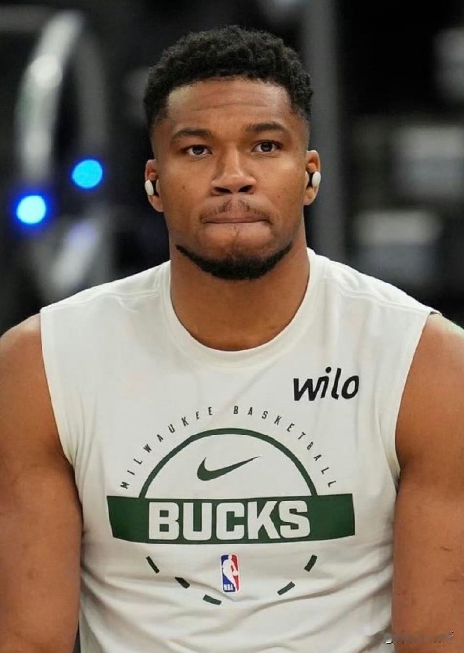 你说不卖就不卖啊，我偏不听！！！字母哥是非卖品，雄鹿不接受报价！根据记者St