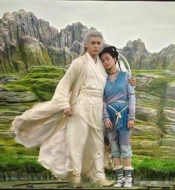 于正是怎么说服白鹿和曾舜晞穿这个的？​​​