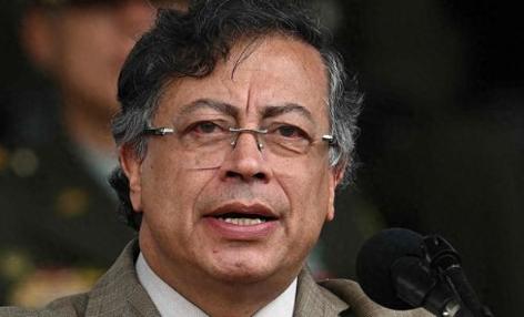 佩特罗现在已经吸取委内瑞拉教训，铁腕清剿军方内鬼！佩特罗发文说，任何效忠外国