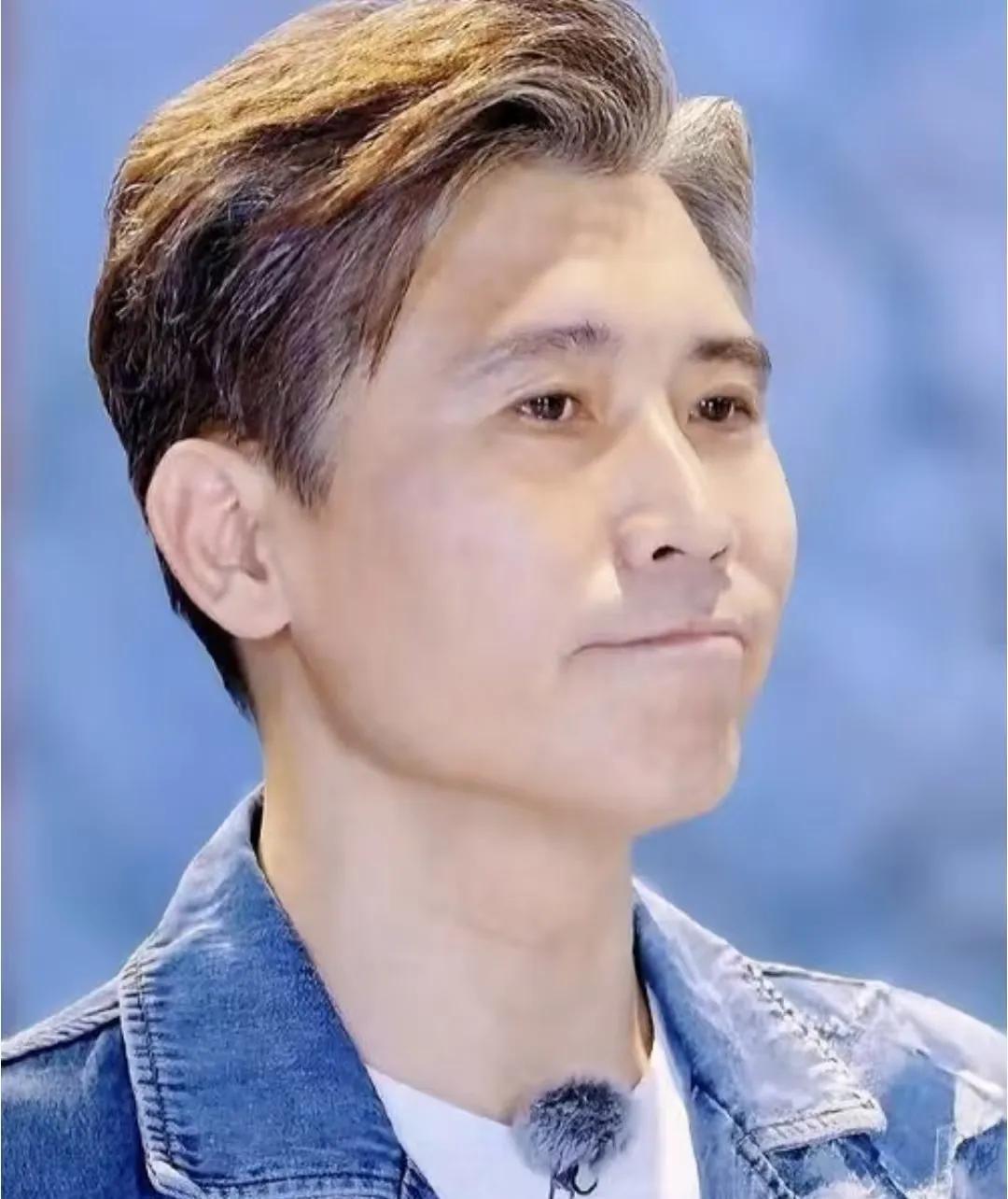 李乃文这次上综艺让我眼前一亮，记得他以前不是专门演戏的吗？这次怎么也来到了《