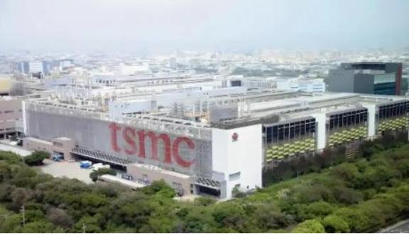 台积电，已经死了！不是死在导弹下，而是死在了中美两国的A4纸上。一边，美国吊销了