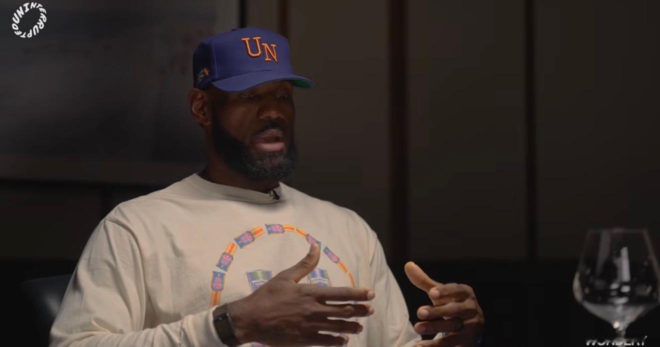 詹姆斯：祖巴茨和哈登配合得很好。因为哈登的组织能力极强，一旦他们决定送走哈登，他