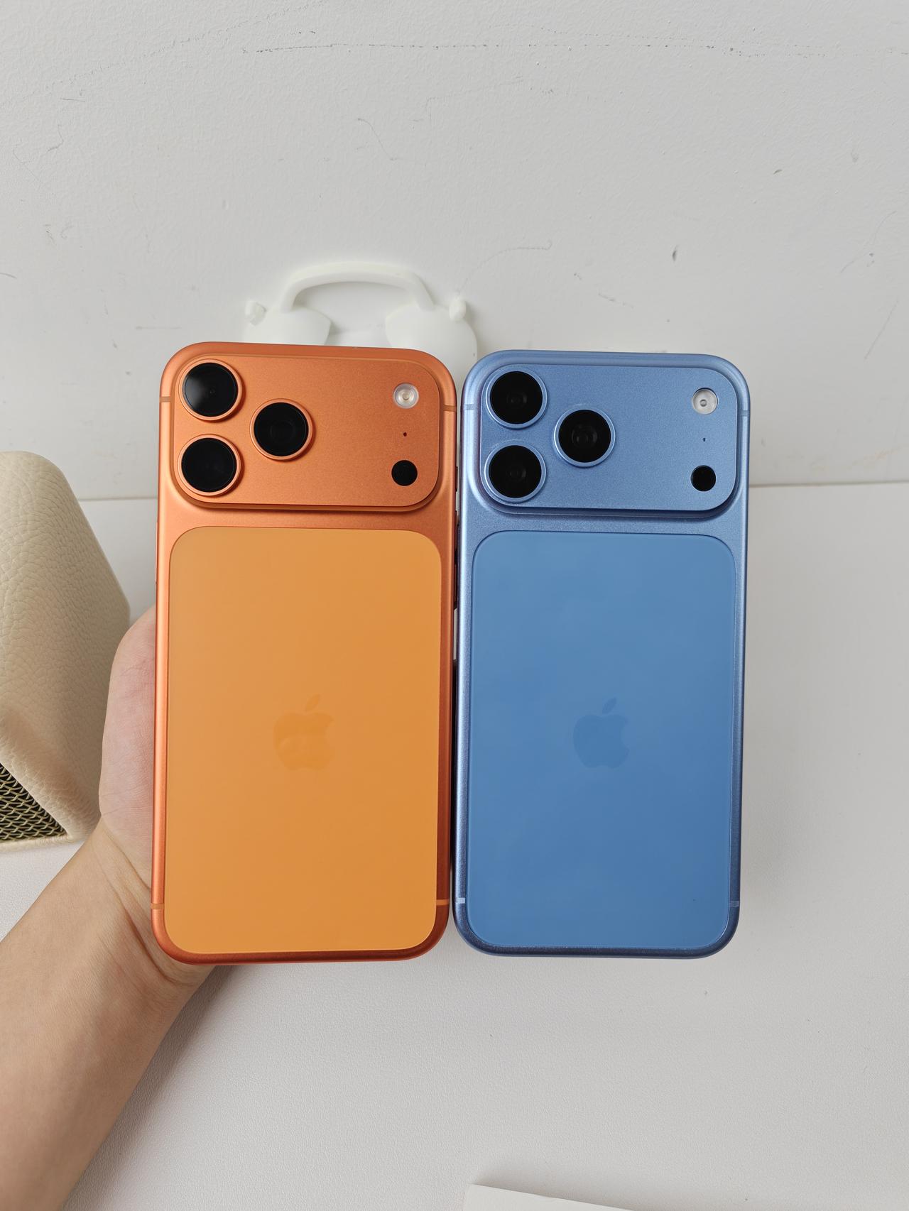 买17Pro后悔了！18Pro居然这么好看吗耶，没想到iPhone18Pro浅