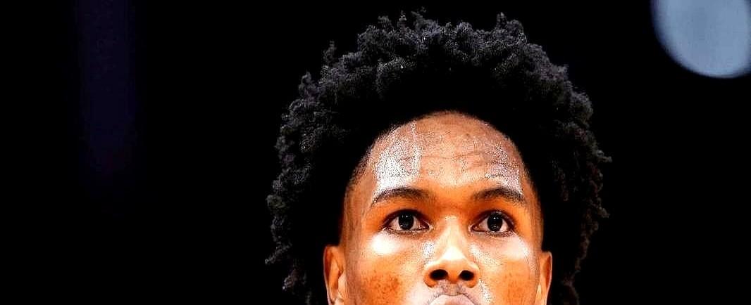 看了俩NBA新秀，突然有点后背发凉。一个火箭的，叫阿门·汤普森。他得分，85%