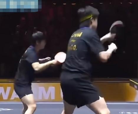 头哥，你的髌骨带呢？北京大满贯混双决赛的时候，细心的球迷发现头哥左腿上的髌骨带不