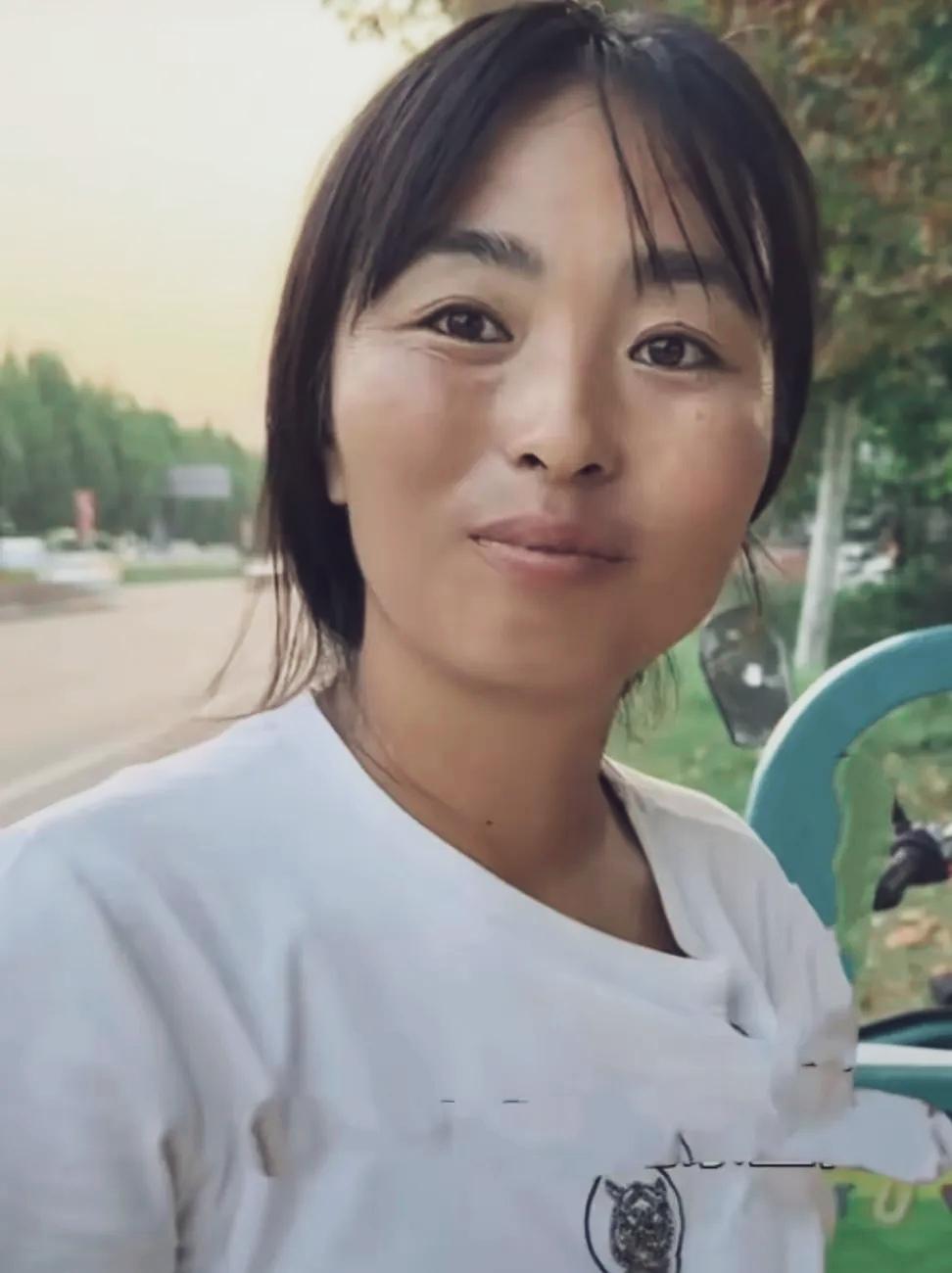 2021年冬天，河南商丘，90后女子22岁嫁人，生俩孩子，大伯哥因故不幸离世。谁