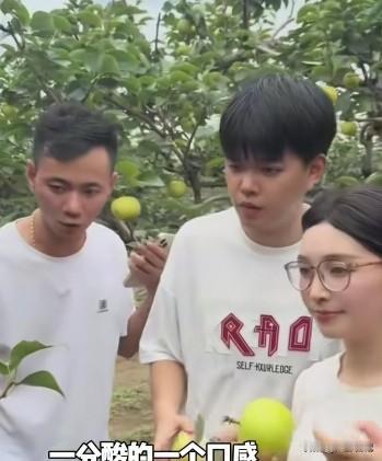 很多人说金牌怎么会找到这么漂亮温柔的女朋友，那不就说明金牌人品不错呢。不得不说，
