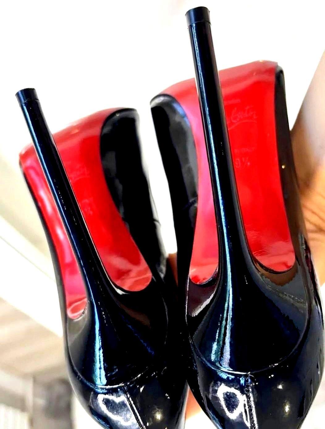 36码断码鞋，谈下30万订单她穿199元黑高跟去谈渠道，对方一句“站着稳”