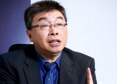 解放军出现重大变故后，台岛担忧武统提前！邱毅：大陆的鹰派上来了。 近期解放军