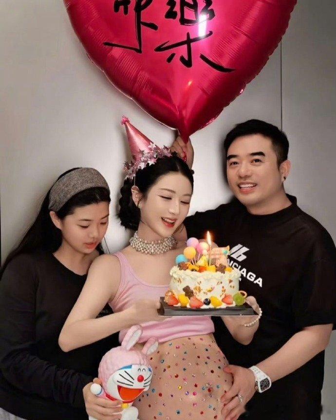 薇娅孕照，看这肚子快生了吧，祝福薇娅孕照​​​