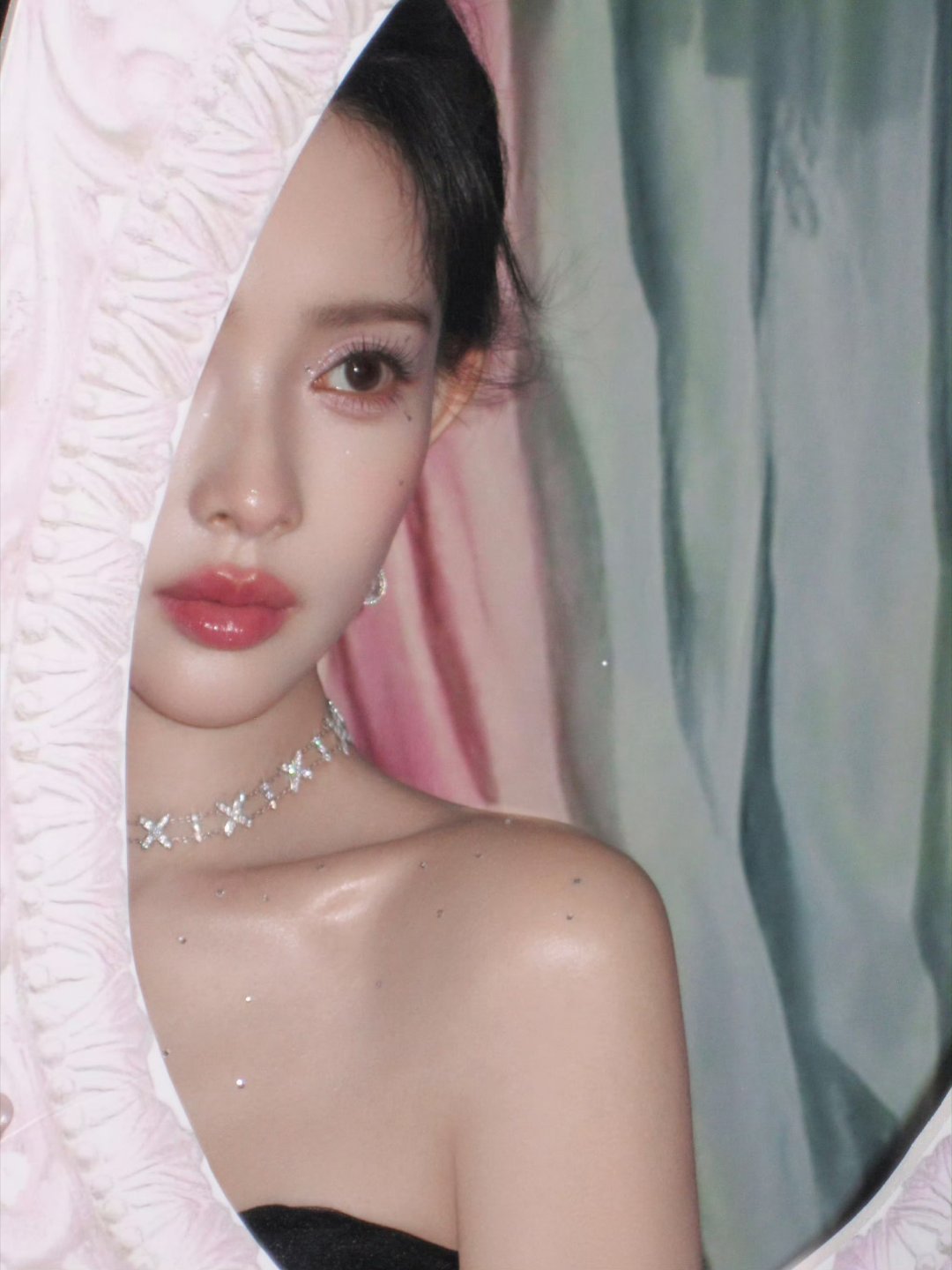 今天脸上亮晶晶的孟子义玫瑰公主孟子义好美呀BlingBling的孟子义