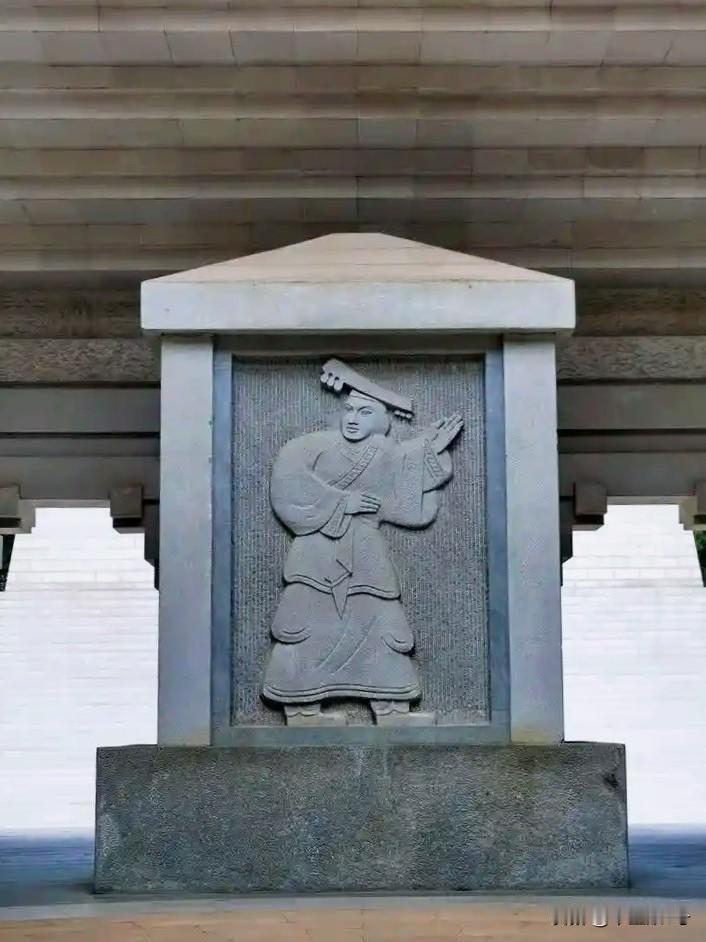 一个黄帝，两省争正统，还是各烧各香吧。看了陕西河南黄帝的祭拜活动视频，闲扯几句