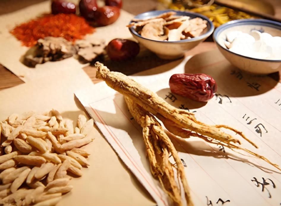 同样都是生脉饮，人参、党参、红参版差别巨大！用错越喝越虚大家好，我是陈大夫。